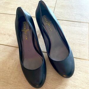 Size 5B Cole Haan Nike air black heels.